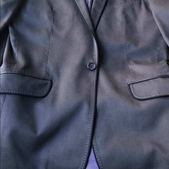 Ted Baker men’s dark grey fitted suit /more photos - Picture 4 of 8